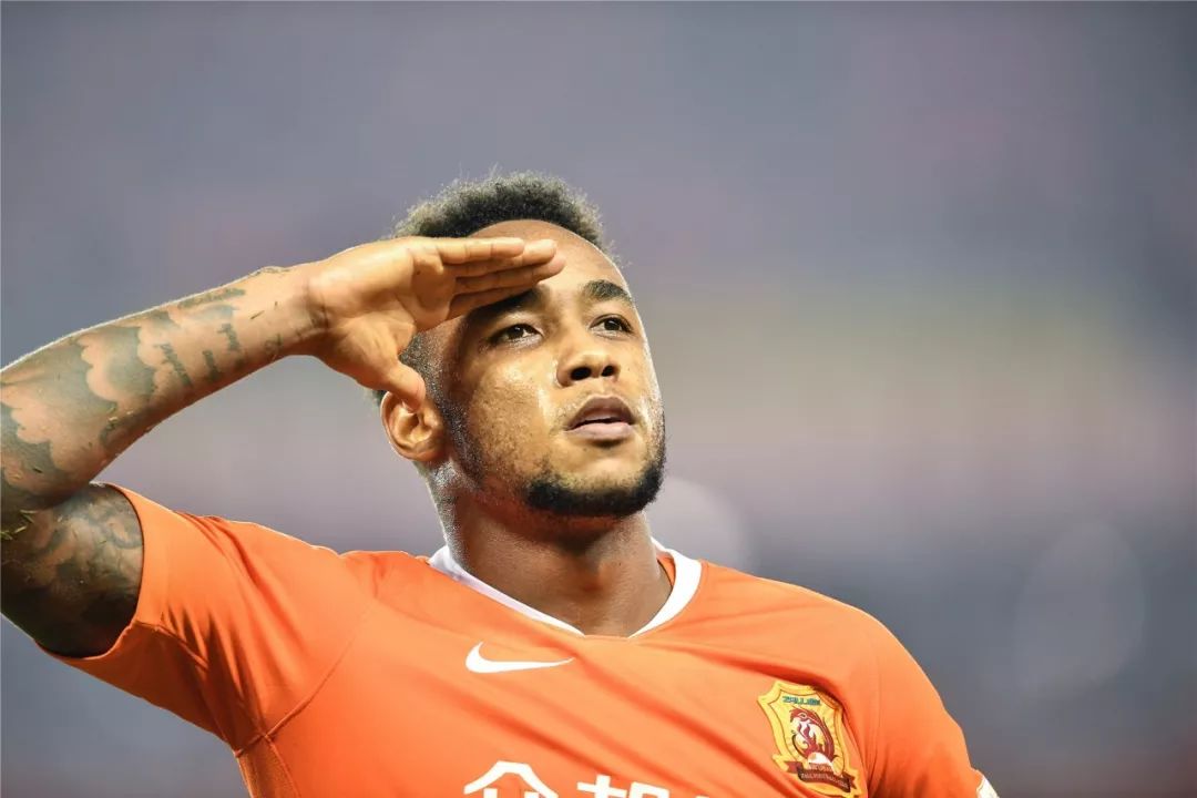 武汉卓尔主场击败贵州茅台，保持领积分设立的简单介绍