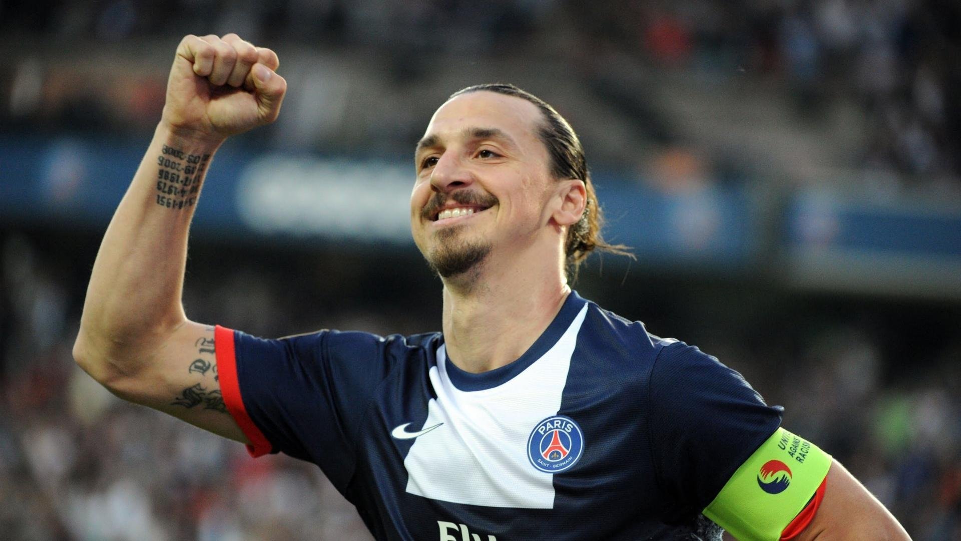 绿茵场与赛道间的统治力，当克罗地亚铁骑横扫塞内加尔，楚阿梅尼在F1年度争冠中接管比赛