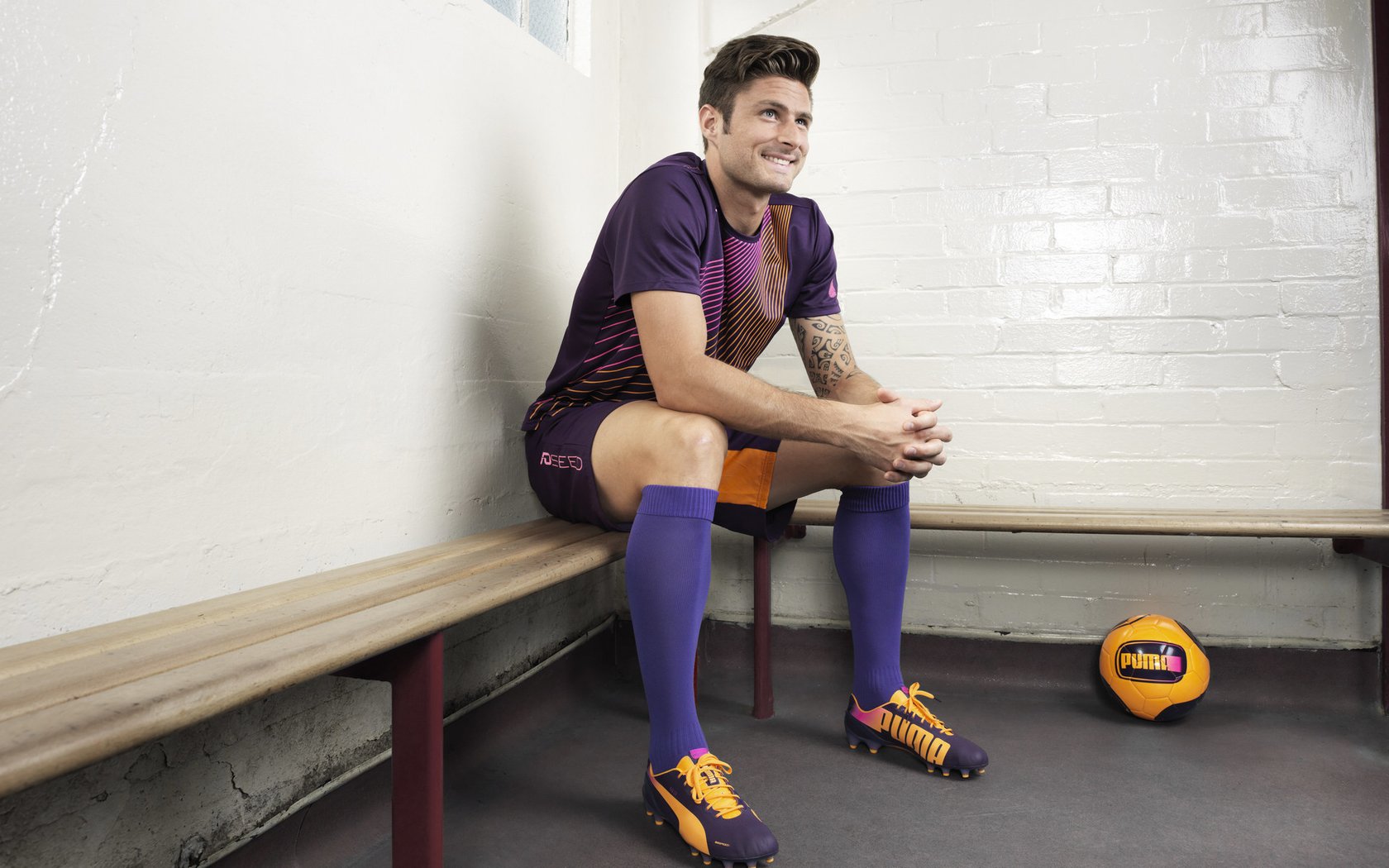 沙漠风暴与安第斯之鹰,贝林厄姆闪耀,智利险胜阿联酋点燃H组战火
